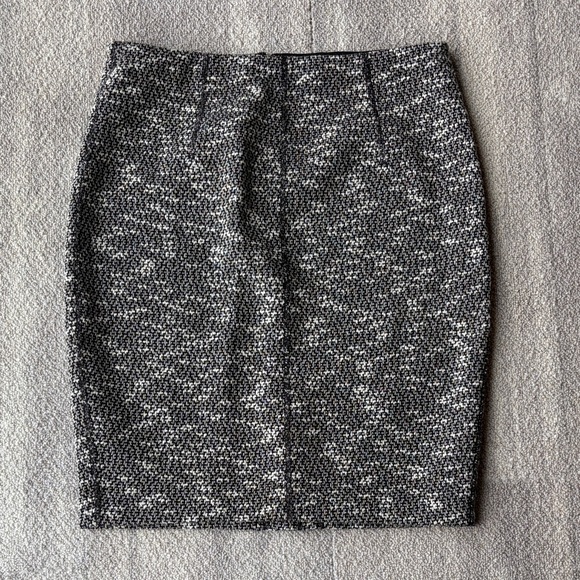 Ann Taylor Factory Dresses & Skirts - Ann Taylor Factory Black and White Skirt